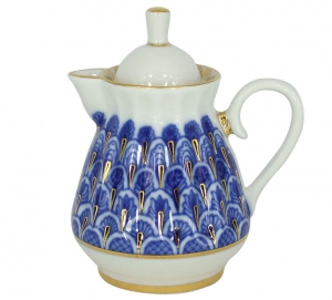 Lomonosov Imperial Porcelain Creamer Milk Jar Forget Me Not 7.4 oz/220 ml Lomonosov Imperial Porcelain Creamer Milk Jar Forget Me Not 7.4 oz/220 ml