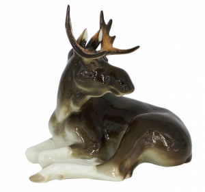 Moose Relaxing Lomonosov Imperial Porcelain Figurine