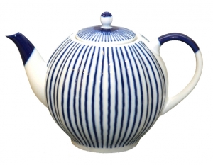 Lomonosov Imperial Porcelain Porcelain Teapot Tulip Frenchman 3 Cups 20 oz/600 ml 