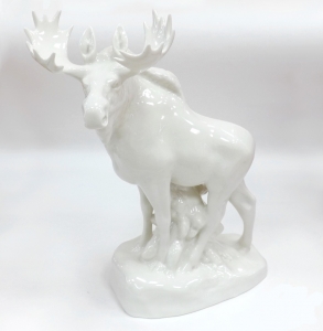 Moose Walking White Lomonosov Porcelain Figurine Moose Walking White Lomonosov Porcelain Figurine