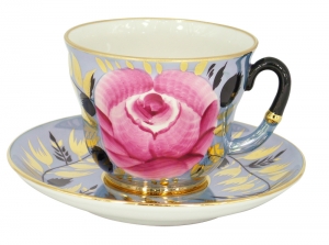 Russian Porcelain Tea Set Cup and Saucer Rose on Black 8.5 fl.oz/250 ml Russian Porcelain Tea Set Cup and Saucer Rose on Black 8.5 fl.oz/250 ml